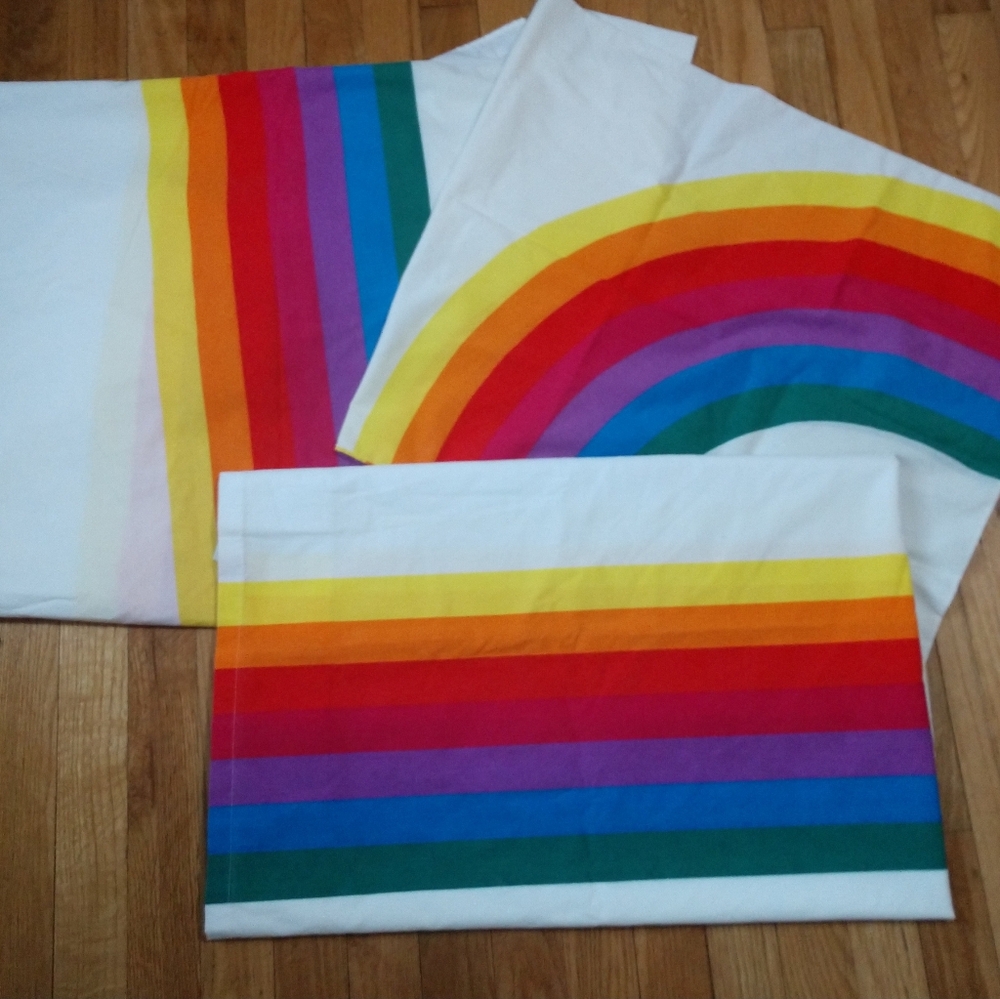 70s Twin Size Rainbow vintage sheet set from Wamsutta.